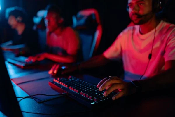 professional esports gamer